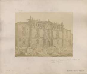 Fachada del Colegio Mayor. Fotografía de Jean Laurent (ca 1860) BNE
